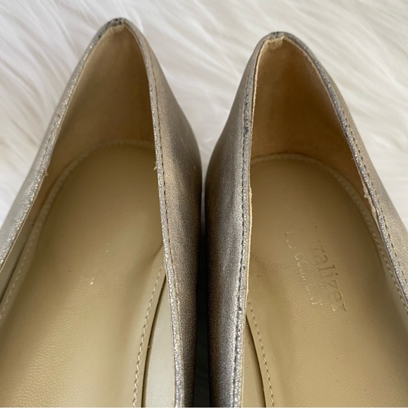 Naturalizer Size 8 Helina Flats Gold Taupe Nude Patent Toe Flexible N5 Comfort - Picture 3 of 10